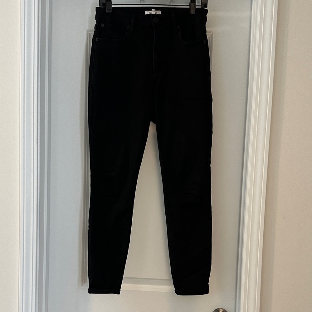 STS Blue Women's Skinny Jeans in Black